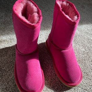 Zodiac hot pink boots